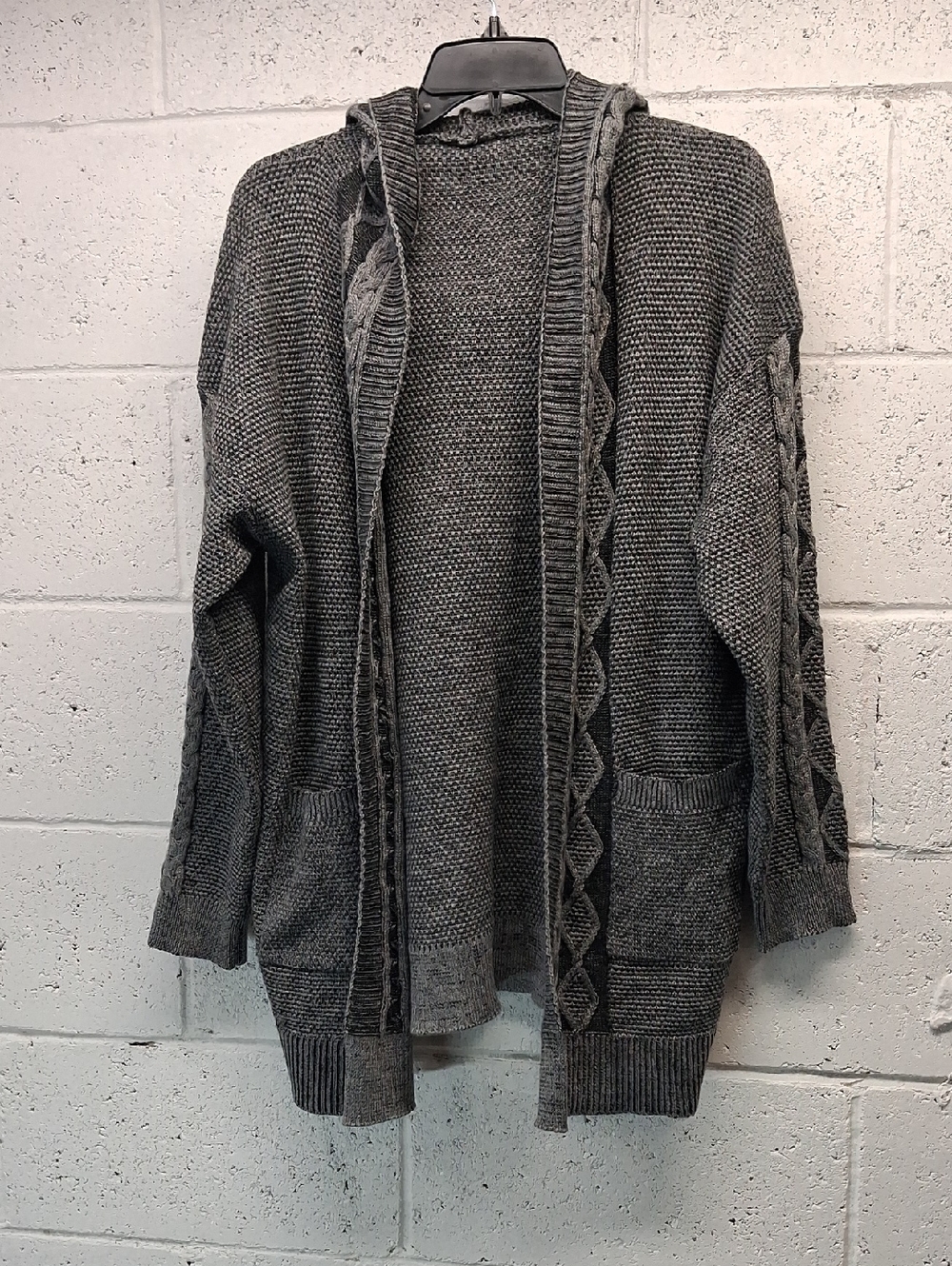 NWT Womens BloomChic Gray Open-Front Cable-Trim Knit Hooded Cardigan